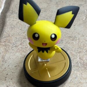 Nintendo Amiibo Pichu Figurine Super Smash Bros Pokemon